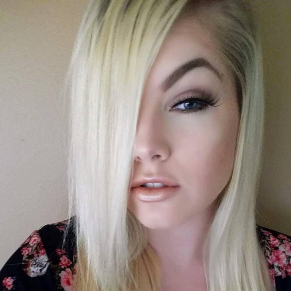 Meet your Posher, Rachel - Picture 1 of 1